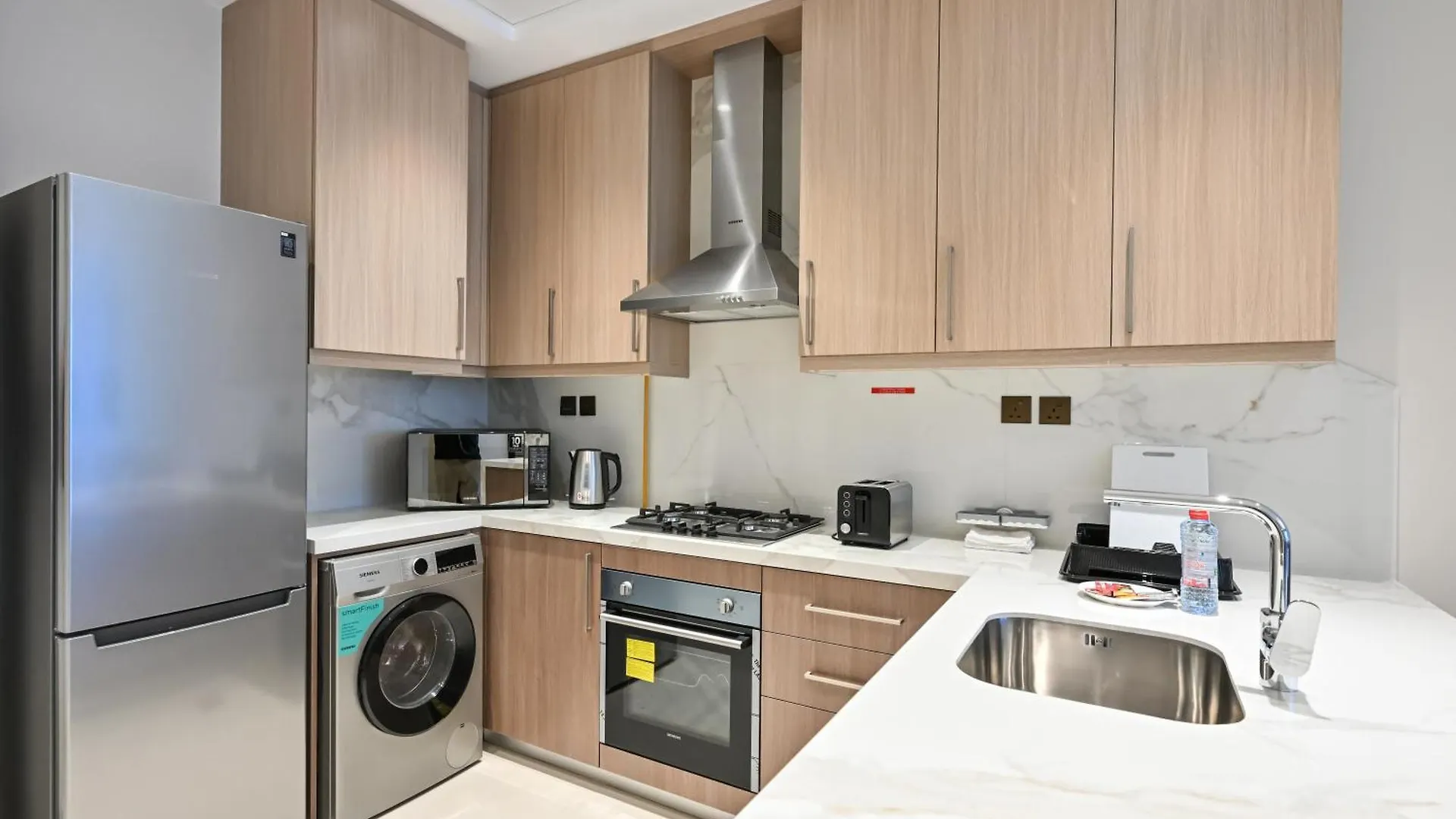Apartment Spacious 1 Bhk With City Views Dubai