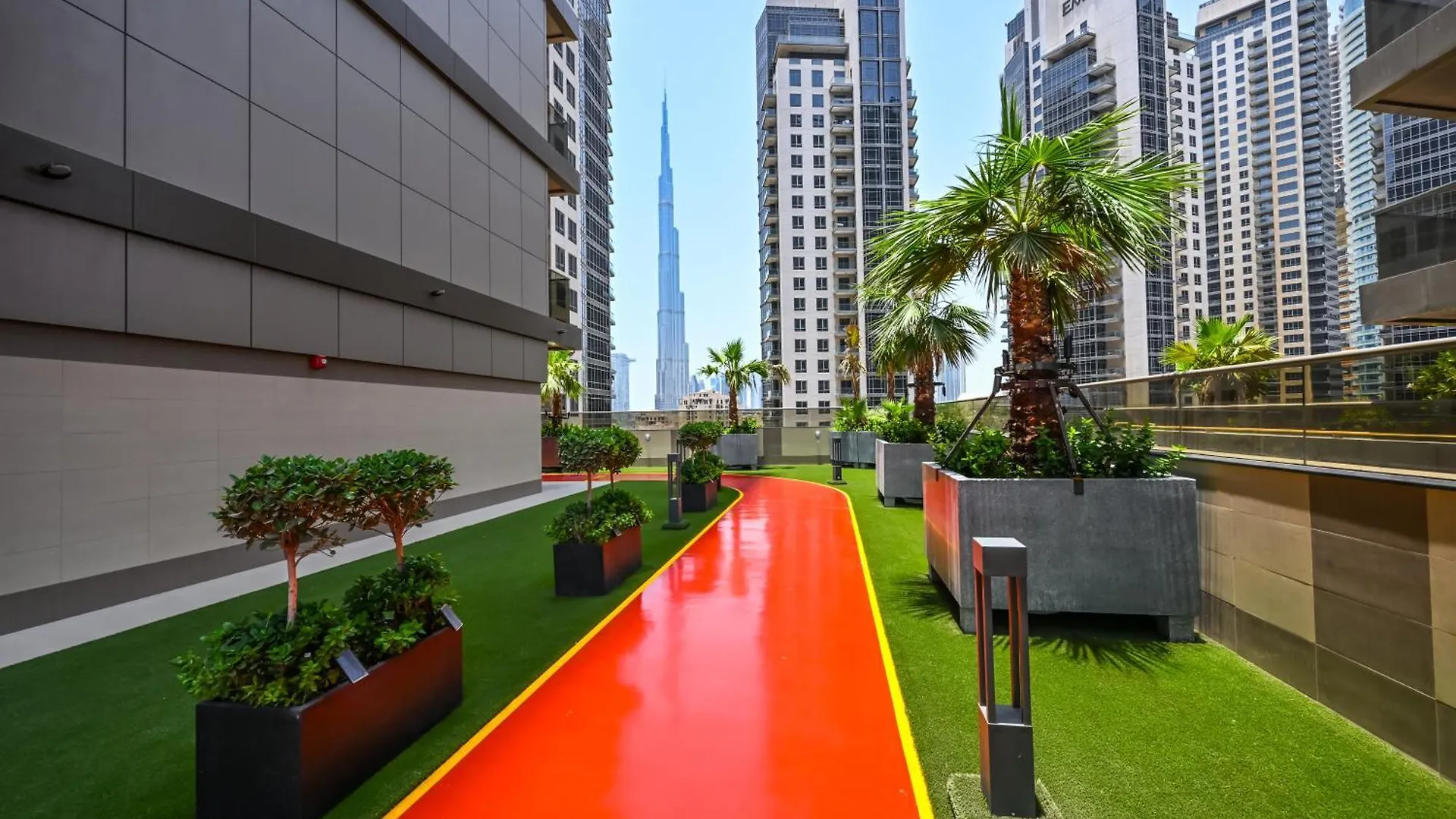 Apartment Spacious 1 Bhk With City Views Dubai
