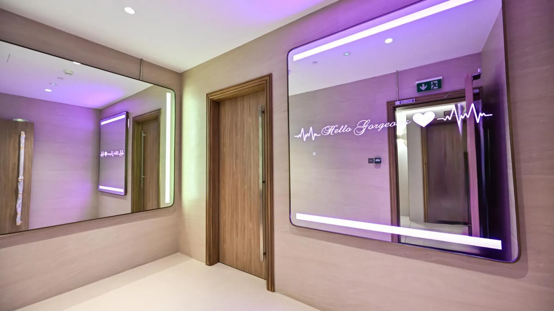 Spacious 1 Bhk With City Views Dubai